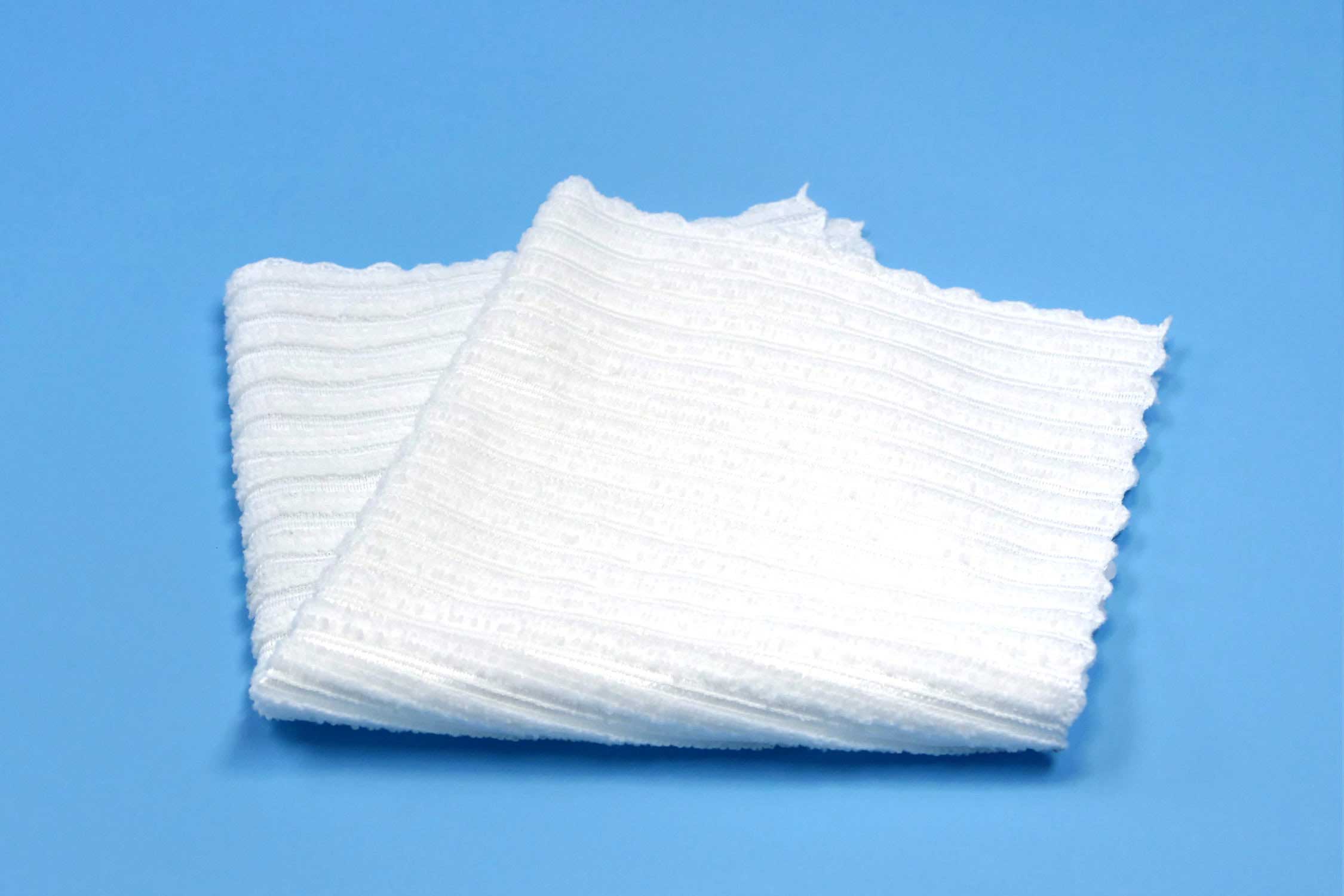 DISPOSABLE MICROFIBER WIPING CLOTH